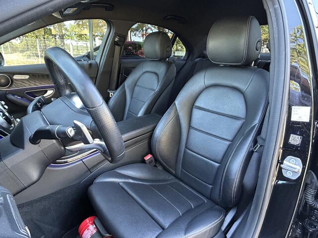 Mercedes-Benz C-KLASSE 200 AMG // 360 Camera // 19" AMG Velgen // MuliBeam LED // Comand Navi // Digitaal Dashbord // Carplay // Night Pakket // Sfeerverlichting