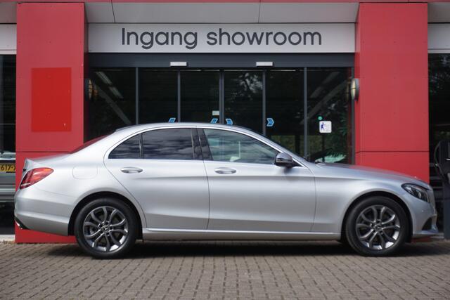 Mercedes-Benz C-KLASSE 180 Premium | Origineel NL | Camera | Cruise Control | Navigatie | Airco |
