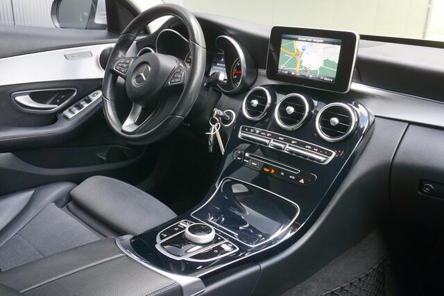 Mercedes-Benz C-KLASSE 180 Premium | Origineel NL | Camera | Cruise Control | Navigatie | Airco |