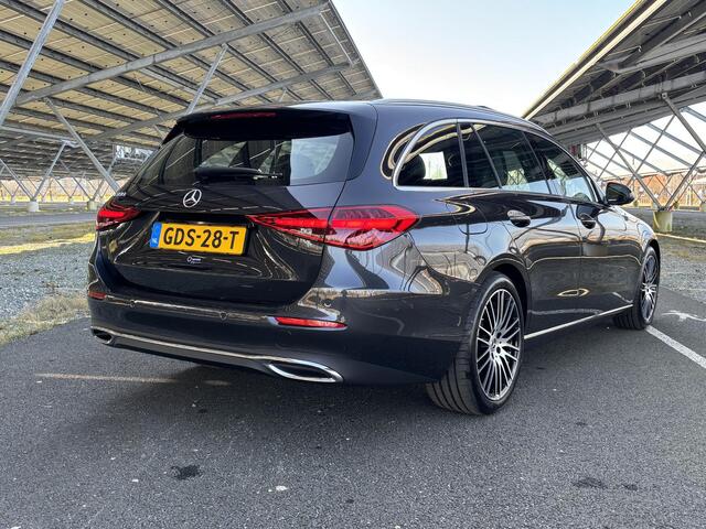 Mercedes-Benz C-KLASSE 180 Luxury Line | Panoramadak | Apple Car Play | LED | Stoelverwarming | 18" lichtmetalen velgen |