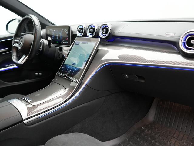 Mercedes-Benz C-KLASSE Estate 300 e AMG Line Plug In Hybrid NIEUW MODEL dealer O.H PHEV | Alcantara Sportstoelen Verwarmd | Camera | Sfeerverlichting | Apple Carplay | Night Pakket | BLIS | Virtual |