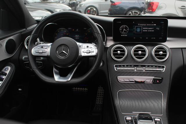 Mercedes-Benz C-KLASSE 180 Business Solution AMG / Trekhaak / Panoramadak / 360Camera / Leder / 18'' / Navigatie / LED Koplampen / Dodehoek / Cruise Control