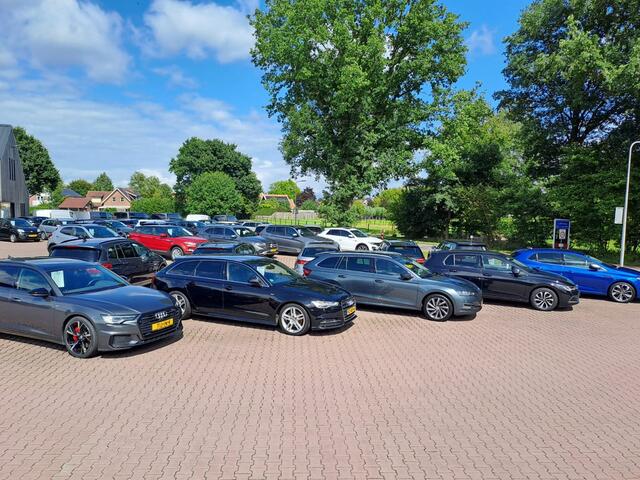 Mercedes-Benz C-KLASSE Estate 300 e Business Plus Solution AMG Limited | Pano | Trekhaak | Multibeam | 360° camera | Leder/alcantara | Stoelverwarming | Elek. achterklep | Vol |