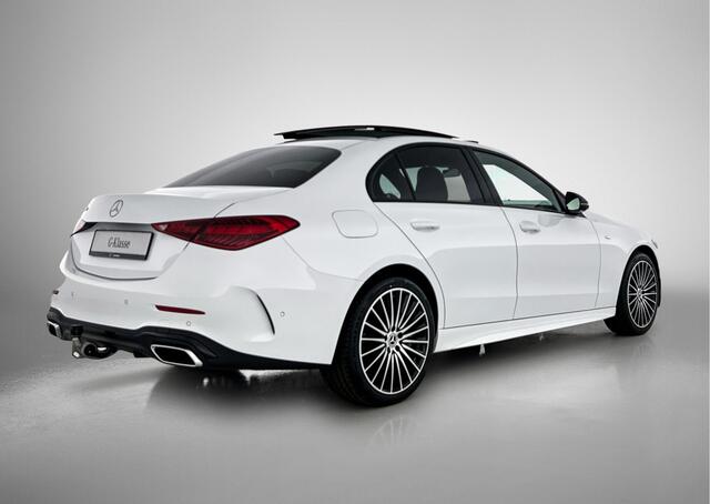 Mercedes-Benz C-KLASSE 300 e Business Solution AMG | Trekhaak | Middenconsole metaalstructuur | Nightpakket | Panoramaschuifdak | Antidiefstalpakket GUARD 360° Plus | Parkeerpakket met 360°-camera | Voorstoelen met Memory |