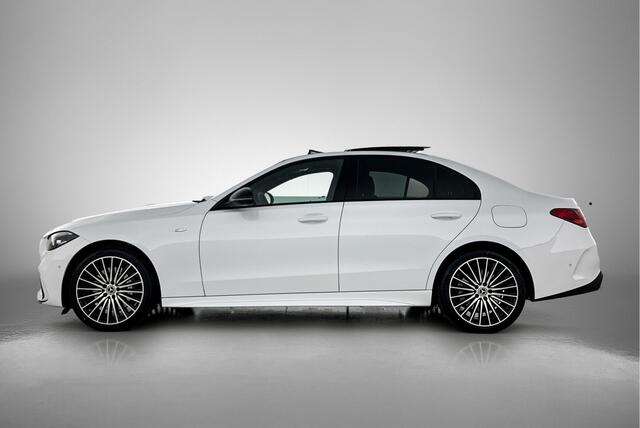 Mercedes-Benz C-KLASSE 300 e Business Solution AMG | Trekhaak | Middenconsole metaalstructuur | Nightpakket | Panoramaschuifdak | Antidiefstalpakket GUARD 360° Plus | Parkeerpakket met 360°-camera | Voorstoelen met Memory |