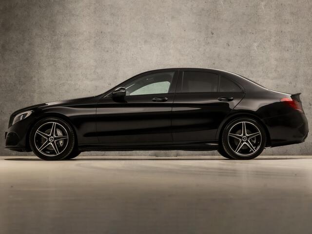 Mercedes-Benz C-KLASSE 180 AMG Sport 157Pk Automaat (APPLE CARPLAY, NAVIGATIE, LEDER, CAMERA, BURMESTER, STOELVERWARMING, GETINT GLAS, ELEK SPORTSTOELEN, TREKHAAK, ZWART HEMEL, KEYLESS, NIEUWSTAAT)