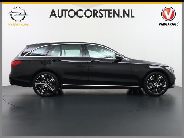 Mercedes-Benz C-KLASSE Estate 300 e PHEV AUT-9 320pk 700Nm! AMG Leer+Verwarmd Apple Android Carplay Me-Connect Sportstoel (semi-)Auto-Pilot(Adaptive-Cruise/lane-Assist) Virtual-Cockpit LimitedGrootlichtassistent, adaptieve matrix-LED koplampen Navigatie full-map + HDD 360 Camer