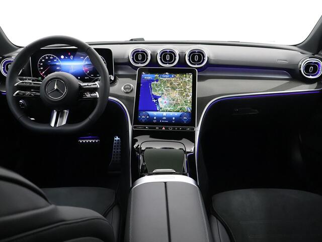 Mercedes-Benz C-KLASSE Estate 180 Business Solution AMG | Panoramadak | Trekhaak | Digital Light | Memory stoelen | Actieve dodehoek | 360 camera | Trekhaak | Night pakket | Apple carplay