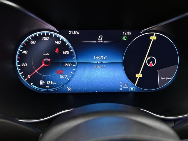 Mercedes-Benz C-KLASSE 180 AMG-line | Night pakket | Panorama Schuifdak | Alarm klasse 3 SCM | MultiBeam Led | 360gr Camera en parkeersensoren | Sfeerverlichting Inclusief 24 maanden MB Certified garantie voor Europa.