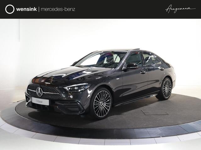Mercedes-Benz C-KLASSE 300e Business Solution AMG | Panoramaschuifdak | Nightpakket | 360°-camera | DIGITAL LIGHT | 19" multispaaks AMG velgen |