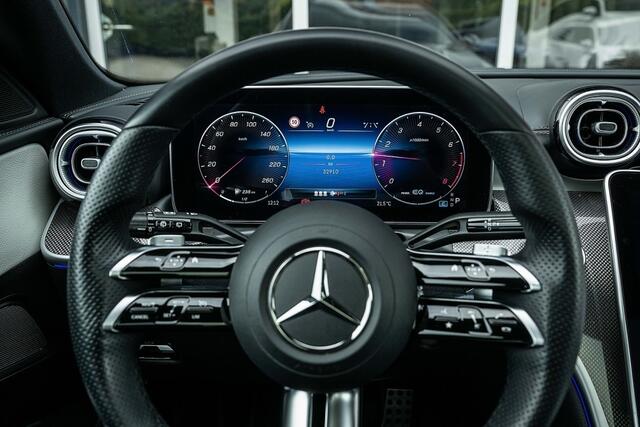 Mercedes-Benz C-KLASSE 180 AMG Line | Panorama | Night Edition | Memory | 360 | Leder | NL-auto |