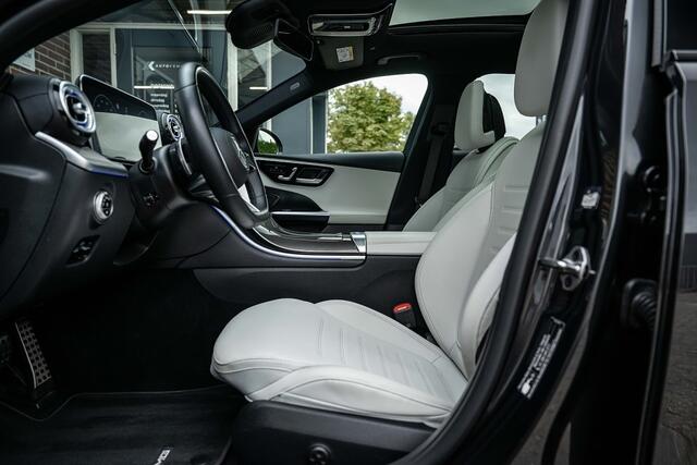 Mercedes-Benz C-KLASSE 180 AMG Line | Panorama | Night Edition | Memory | 360 | Leder | NL-auto |
