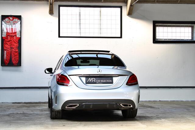 Mercedes-Benz C-KLASSE 180 Business Solution AMG | Panoramadak | 360 Camera | LED | NL auto | 1e eigenaar |