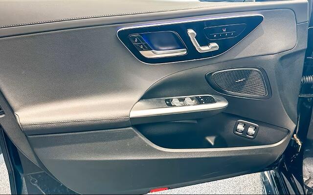 Mercedes-Benz C-KLASSE Estate 300e AMG ** LED, MBUX+, WINTER-, KEYLESS-, MEMORY-, SPIEGEL-PACK ** Slechts 9.878km. - UNFALLFREI ** ** INFORMEER OOK NAAR ONZE AANTREKKELIJKE FINANCIAL-LEASE TARIEVEN **