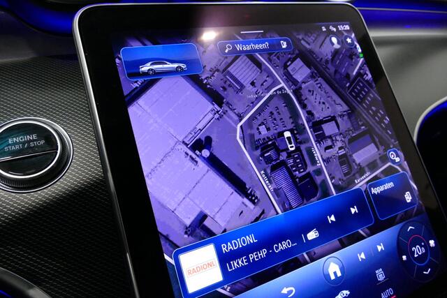 Mercedes-Benz C-KLASSE 300 e AMG Line / C63S AMG Diffuser / Panamericana Grill / Panoramadak / Massage stoelen / Stoelverwarm- & koeling / Ambienteverlichting Premium / Elektr. verstelbare voorstoelen + memory / Apple Carplay - Android Auto / Head-up Display / Stuurwiel verwarm