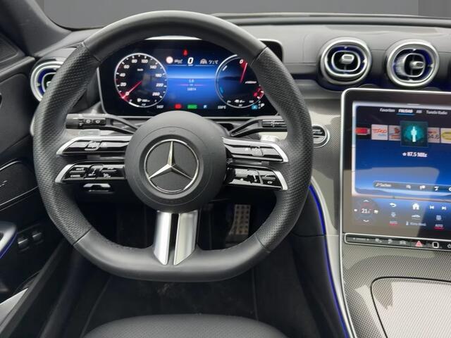 Mercedes-Benz C-KLASSE Estate 300e AMG Line ** DIGI LED, NAVI, LEDER, PANORAMA, MEMORY, STOEL AIRCO, ACC ** Slechts 16.873km. - UNFALLFREI ** ** INFORMEER OOK NAAR ONZE AANTREKKELIJKE FINANCIAL-LEASE TARIEVEN **