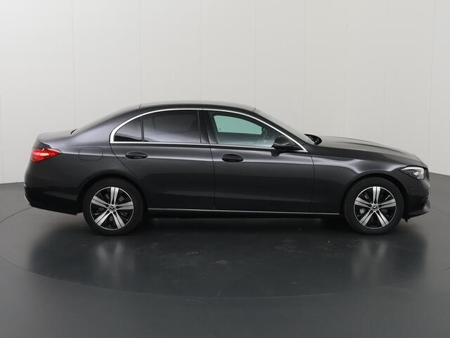 Mercedes-Benz C-KLASSE 300 e Business Line | Digital Light | Achteruitrijcamera | Sfeerverlichting | Stoelverwarming | Apple Carplay |