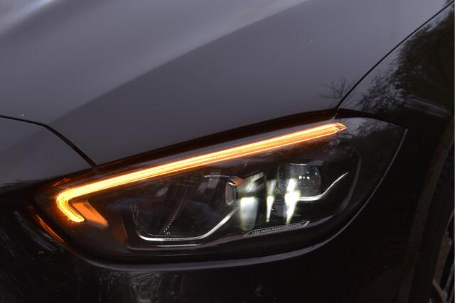 Mercedes-Benz C-KLASSE 300 e AMG Line 313 pk | NL-Auto | Trekhaak | Open dak | Virtual cockpit | Camera | Carplay | Sfeerverlichting | Full LED | LM-Velgen | NAP