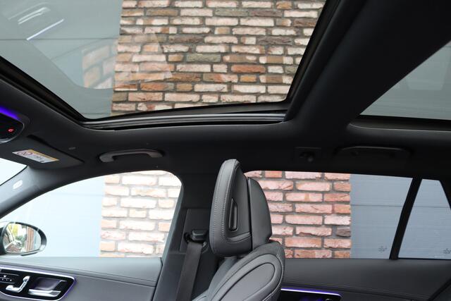 Mercedes-Benz C-KLASSE Estate 300 e Star Edition AMG Line | Panoramadak | Memory | Camera | Trekhaak | High Perf. LED | Nightpakket | Sfeerverlichting Premium | Stoelverwarming | Dodehoekassistent |