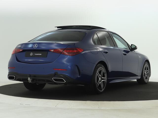 Mercedes-Benz C-KLASSE 300 e Business Solution AMG | Trekhaak | Panoramadak | Burmester Audio | Head Up | Dode Hoek Ass. | 360 gr Camera || Parkeerpakket met 360°-camera |