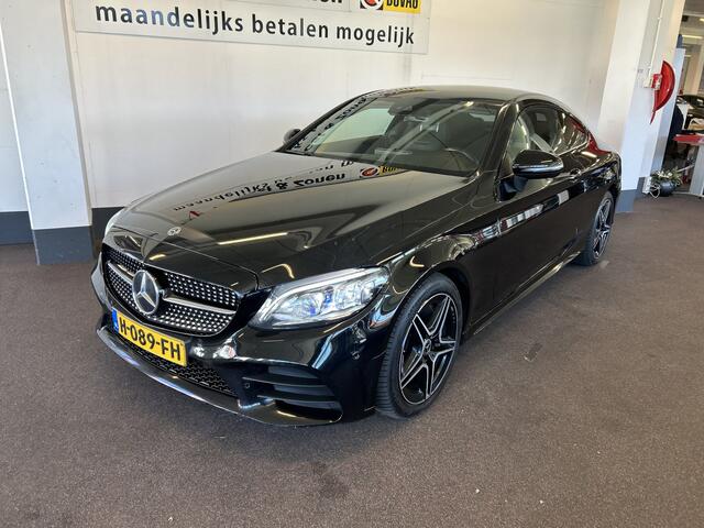 Mercedes-Benz C-KLASSE Coupé 300 Premium Plus Pack AMG 260PK Facelift | Dealer onderhouden | Cruise control | Climate control | Sfeerverlichting | Achteruitrijcamera | Adaptief onderstel | Stoelverwarming | Lane assist | Dodehoeksdetectie