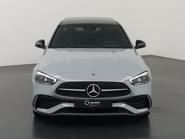 Mercedes-Benz C-KLASSE 300e Business Solution AMG | Panoramaschuifdak | DIGITAL LIGHT | Nightpakket | 19" multispaaks Velgen | 360° camera | Dodehoekassistent |