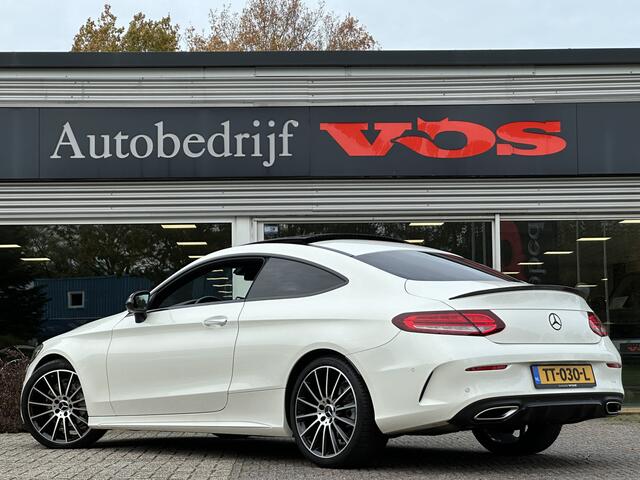 Mercedes-Benz C-KLASSE Coupé 180 AMG-Line | Luchtvering | Burmester | Panodak | 360 camera