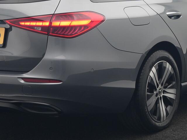 Mercedes-Benz C-KLASSE Estate 300 e Avantgarde NIEUW MODEL Plug In Hybrid 313pk Dealer O.H. PHEV | Trekhaak Af Fabriek | Adaptive Cruise | Camera | Sportstoelen Memory & Verwarmd | Sfeerverlichting | Apple Carplay | Navigatie | Keyless | Blis | Virtual | Stuur Verwarmd | DAB |