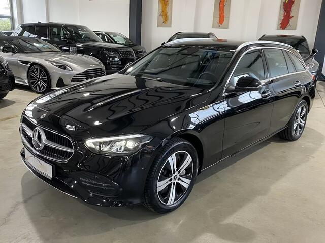 Mercedes-Benz C-KLASSE Estate 300e T AVANTGARDE ** LED, MBUX+, PANORAMA, TREKH, WINTER- & SPIEGEL-PACK, KEYLESS ** 1e EIG - UNFALLFREI ** ** INFORMEER OOK NAAR ONZE AANTREKKELIJKE FINANCIAL-LEASE TARIEVEN **
