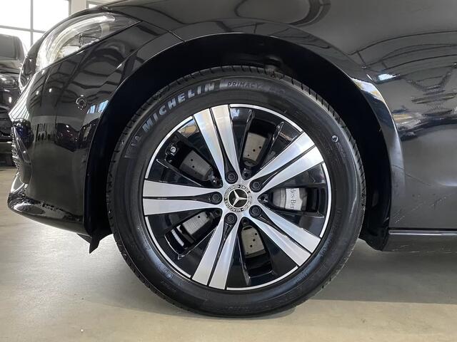 Mercedes-Benz C-KLASSE Estate 300e T AVANTGARDE ** LED, MBUX+, PANORAMA, TREKH, WINTER- & SPIEGEL-PACK, KEYLESS ** 1e EIG - UNFALLFREI ** ** INFORMEER OOK NAAR ONZE AANTREKKELIJKE FINANCIAL-LEASE TARIEVEN **