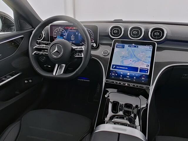 Mercedes-Benz C-KLASSE Estate 300 e AMG Plug-In Hybride AMG Line | Trekhaak | Panorama Schuif-Kanteldak | Digital Licht | Rijassistentiepakket Plus incl. PRE-SAFE Inclusief 24 maanden MB Certified garantie voor Europa.