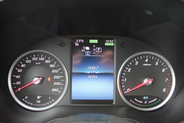 Mercedes-Benz C-KLASSE Estate 300e Advantage Pack Avantgarde NAVI 18'''CARPLAY