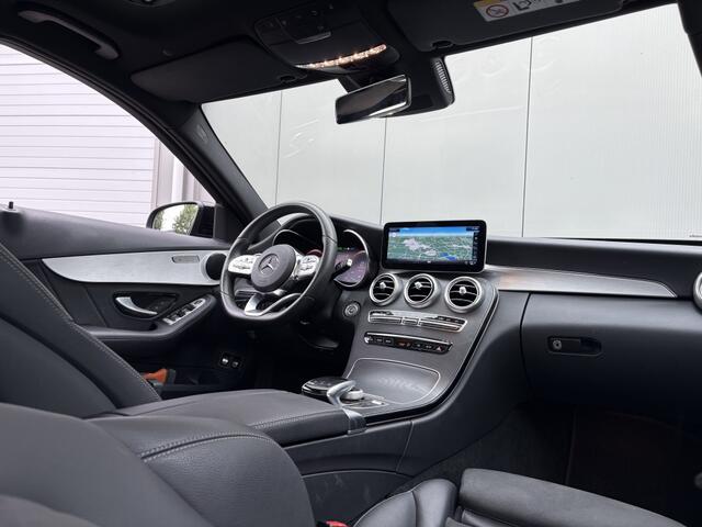 Mercedes-Benz C-KLASSE 300 e AMG - pano - camera - nap! - Apple CarPlay -