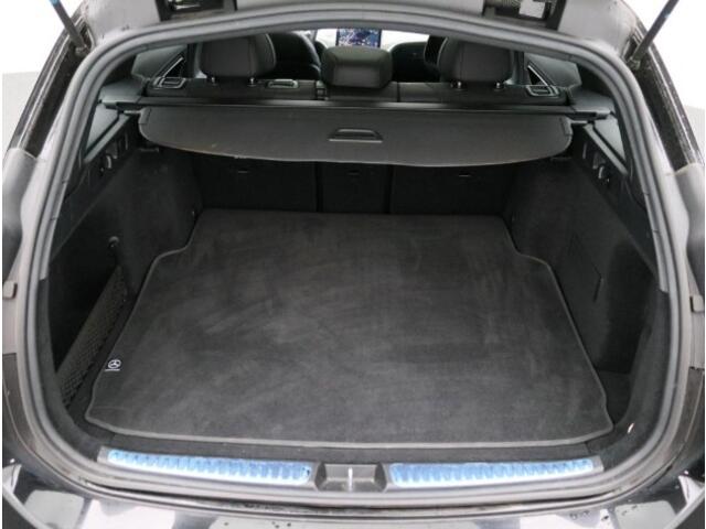 Mercedes-Benz C-KLASSE Estate 180 Star Edition AMG Line | Panoramadak | 360° Camera | Memorypakket | Sfeerverlichting | Keyless Go | Dode Hoek Ass | Inclusief 24 maanden Mercedes-Benz Certified garantie voor Europa.