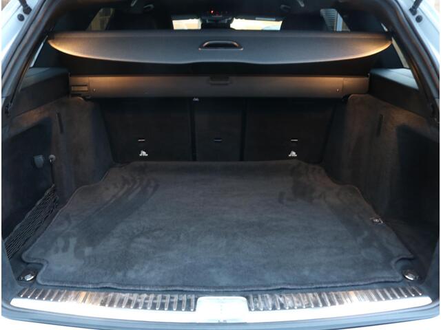 Mercedes-Benz C-KLASSE 180 Estate AMG | Night edition Mercedes-Benz C-Klasse Estate 180 AMG | Night edition