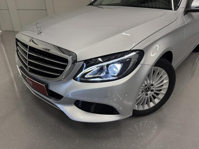 Mercedes-Benz C-KLASSE Estate 180 Exclusive 30.721km/PANO/LED/CAMERA/AMBIENT/SPORTSTOELEN H.LEER/DODE-HOEK/17"/PARKTRONIC/PRIVACY/IRIDIUMSILBER/UNIEKE AUTO/1E EIGENAAR