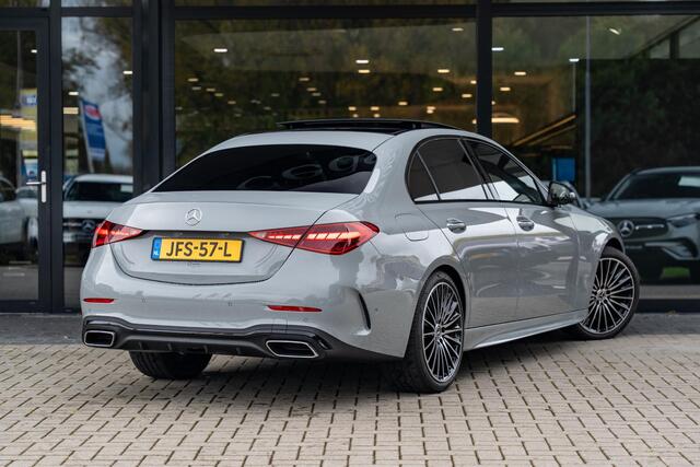 Mercedes-Benz C-KLASSE 180 Star Edition AMG | AMG line Plus | Panoramaschuifdak | Nightpakket | Trekhaak | Head-Up Display |