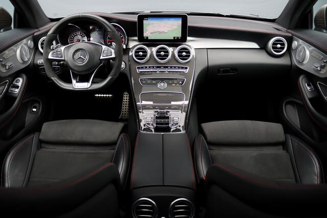 Mercedes-Benz C-KLASSE Coupé AMG 43 4MATIC | Panoramadak | Carbon | Burmester | Memory | AMG Performance Stuurwiel | Surround Camera | Schakelbaar Uitlaatsysteem | Spoorassistent | Dodehoekassistent |