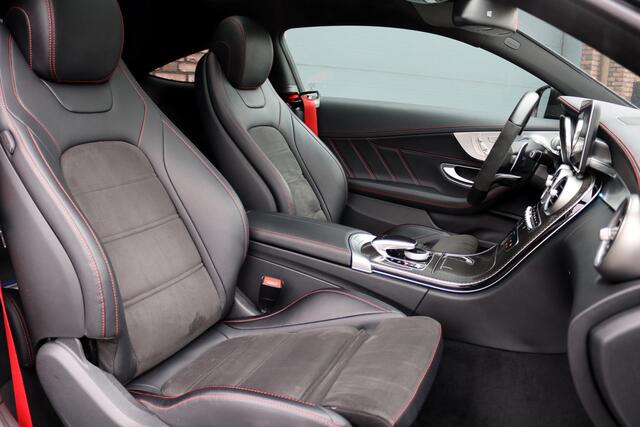 Mercedes-Benz C-KLASSE Coupé AMG 43 4MATIC | Panoramadak | Carbon | Burmester | Memory | AMG Performance Stuurwiel | Surround Camera | Schakelbaar Uitlaatsysteem | Spoorassistent | Dodehoekassistent |