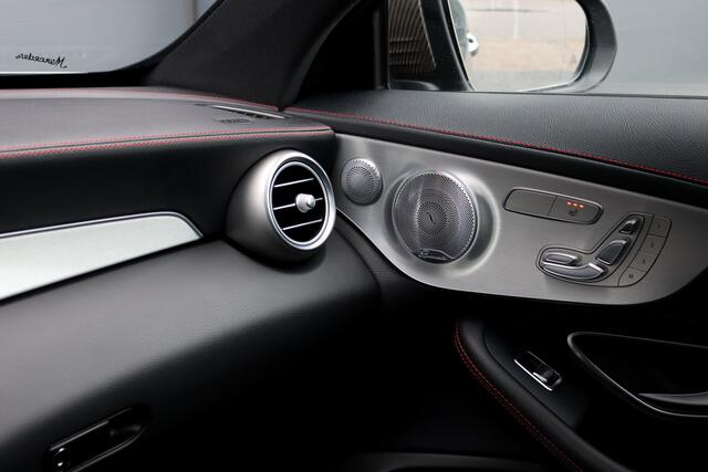Mercedes-Benz C-KLASSE Coupé AMG 43 4MATIC | Panoramadak | Carbon | Burmester | Memory | AMG Performance Stuurwiel | Surround Camera | Schakelbaar Uitlaatsysteem | Spoorassistent | Dodehoekassistent |