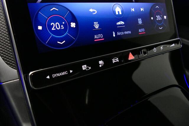 Mercedes-Benz C-KLASSE 300 e AMG Line / C63 AMG Diffuser / Panamericana Grille / Panoramadak / Elektr. verstelbare voorstoelen + memory / Digital Laser Light / Ambienteverlichting Plus / Keyless / Apple Carplay - Android Auto / Stoelverwarming / HUD / Stuurwielverwarming / Acht