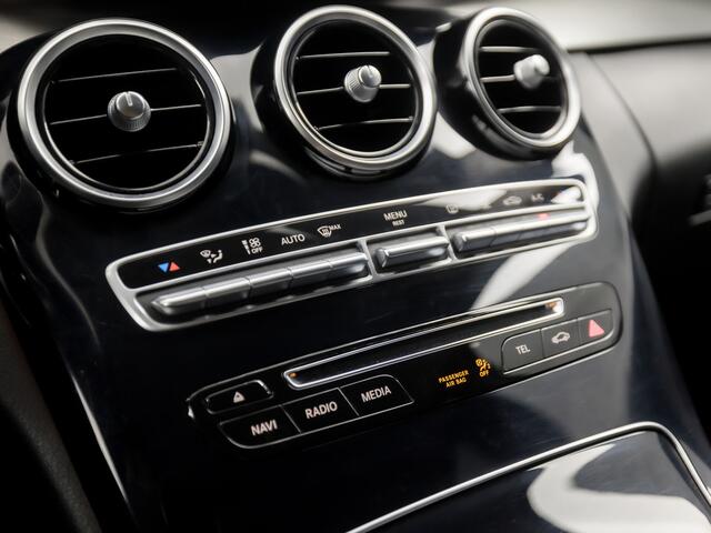 Mercedes-Benz C-KLASSE Estate 350 e AMG Sport 279Pk Automaat (NAVIGATIE, LUCHTVERING, CAMERA, LEDER, GETINT GLAS, SPORTSTOELEN, STOELVERWARMING, SFEERVERLICHTING, NIEUWE APK, NIEUWSTAAT)
