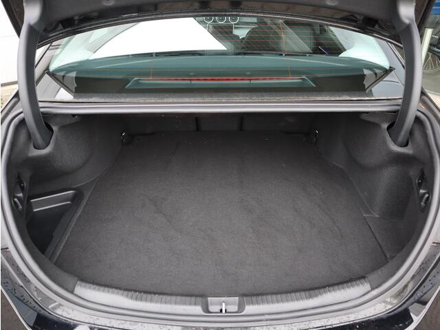 Mercedes-Benz C-KLASSE 300 e Star Edition