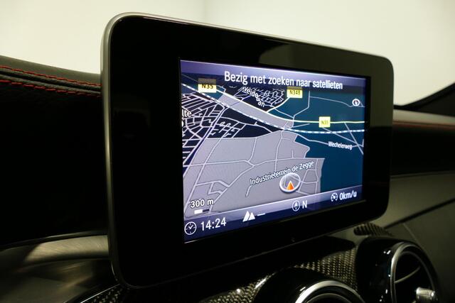 Mercedes-Benz C-KLASSE 180 AMG Line / Orig. Nederlands / C63s AMG Diffuser / Panamericana Grille / Carbon interieurdelen / Burmester Surround Sound / Elektr. verstelbare voorstoelen + memory / Ambienteverlichting / Stoelverwarming / Apple Carplay - Android Auto / 20'' LMV / Ach