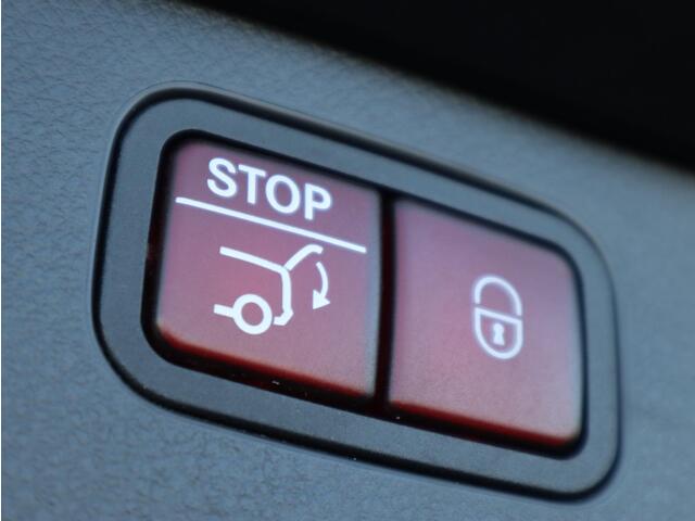 Mercedes-Benz C-KLASSE Estate 300 e AMG Line | Memory Seats | Trekhaak | Panoramadak | Dodehoekassistent | HUD | 360 camera | Keyless Entry | LED | Automaat