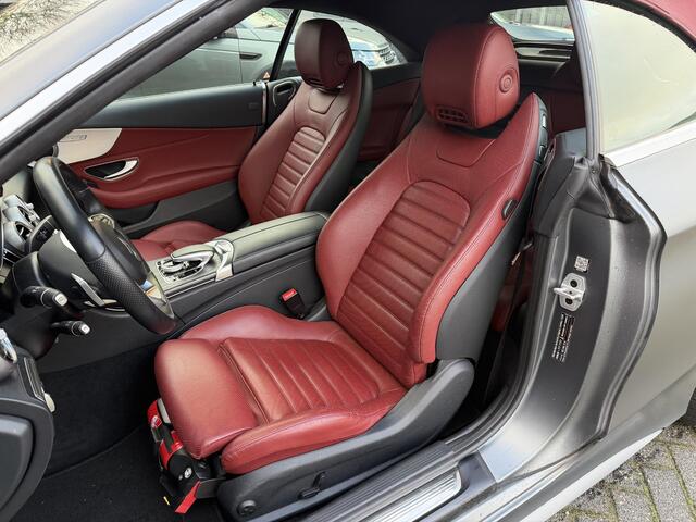 Mercedes-Benz C-KLASSE 200 4matic AMG | Navigatie | Camera | Stoelkoeling & Verwarming | 19 Inch Lichtmetalen Velgen |