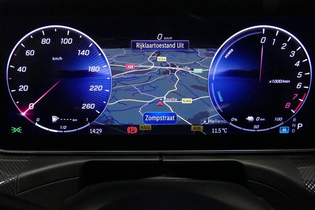 Mercedes-Benz C-KLASSE 300 e AMG Line / C63s AMG Diffuser / Panamericana Grill / Panoramadak / Elektr. verstelbare voorstoelen + memory / Head-up Display / Ambienteverlichting Premium / Stoelverwarming / Apple Carplay - Android Auto / Rondomzichtcamera / 20'' LMV / LED High Per
