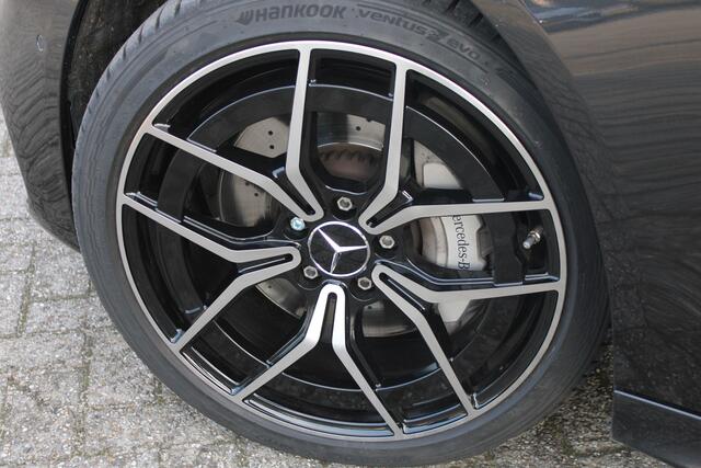 Mercedes-Benz C-KLASSE Estate 300e AMG Line NIGHT PAKKET DISTRONIC SFEER CARPLAY CAMERA MULTIBEAM 19''