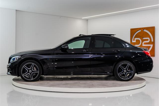 Mercedes-Benz C-KLASSE 300 e Premium AMG 313PK | NL AUTO+NAP+1E EIG | Pano | Carplay | Sfeer | 360 | 12 MND Garantie