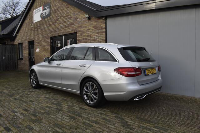 Mercedes-Benz C-KLASSE 180 Business Upgrade Ed. Xenon, Navi, AUT